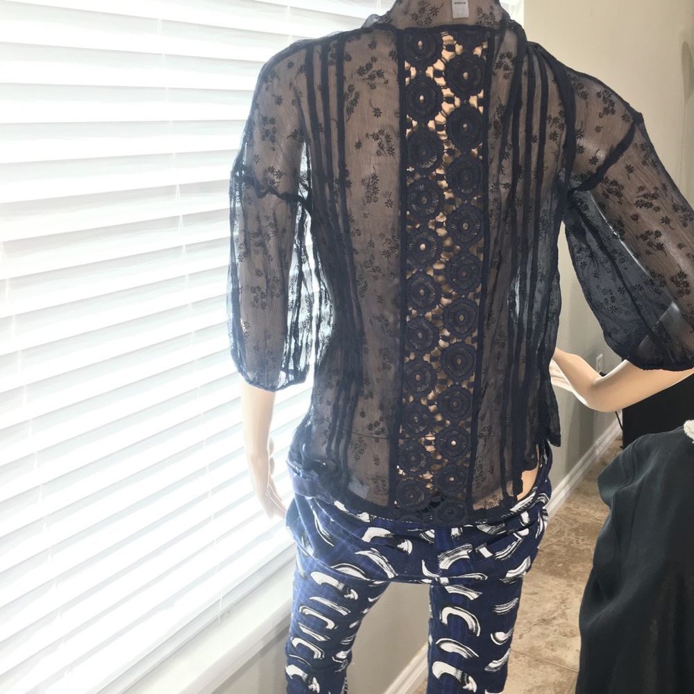 EUC Trinity Navy Silk Loose Blousy Fitting Top - Picture 2 of 6
